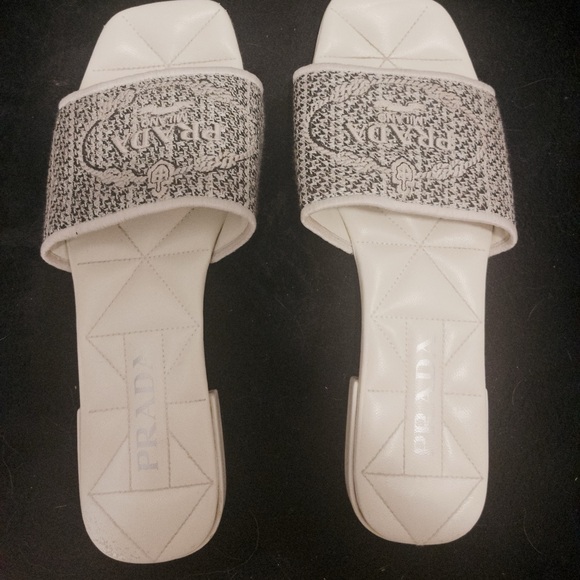 PRADA logo Bicolor Jacquard Slide Sandal - Picture 4 of 4